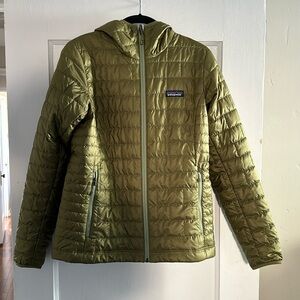 We Nano Puff Hooded Jacket - Patagonia